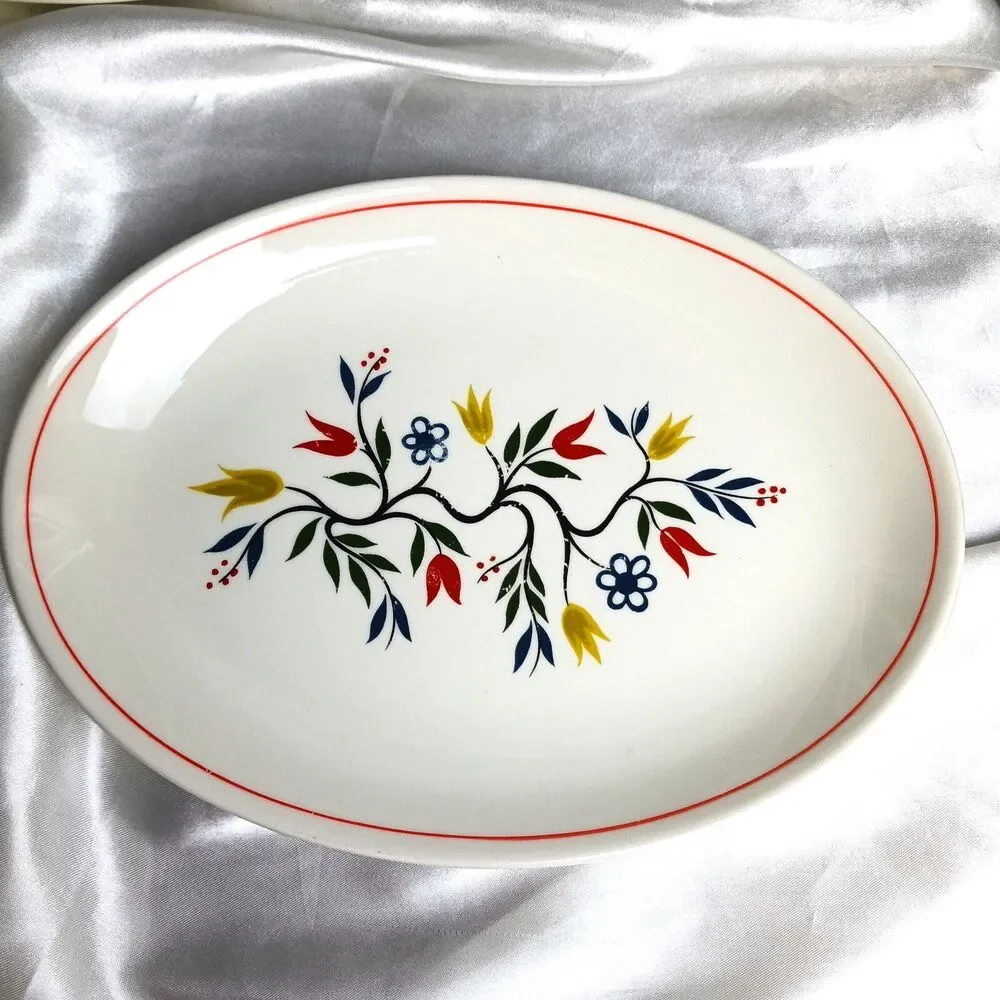 Homer Laughlin Rhythm American Provincial 8 1/2'' Platter/Relish/Gravy Plate